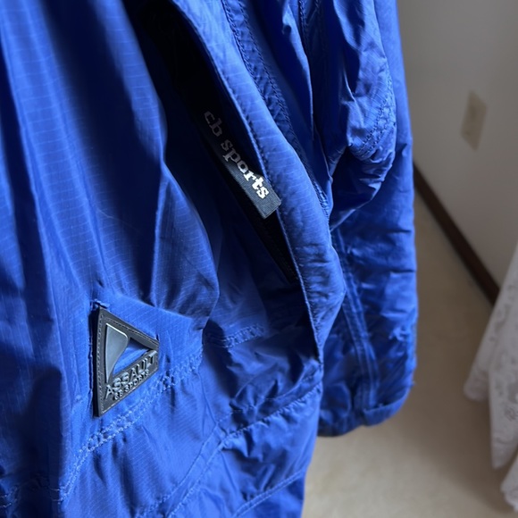 Blue Men’s winter puffer coat - Picture 2 of 6